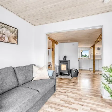Anneke - 1-3km From The Sea By Interhome Holiday home Idestrup