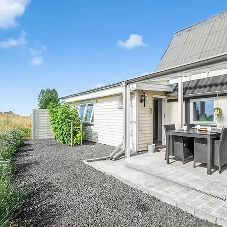 Anneke - 1-3km From The Sea By Interhome *