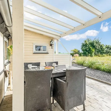 Vakantiehuis Anneke - 1-3km From The Sea By Interhome Idestrup